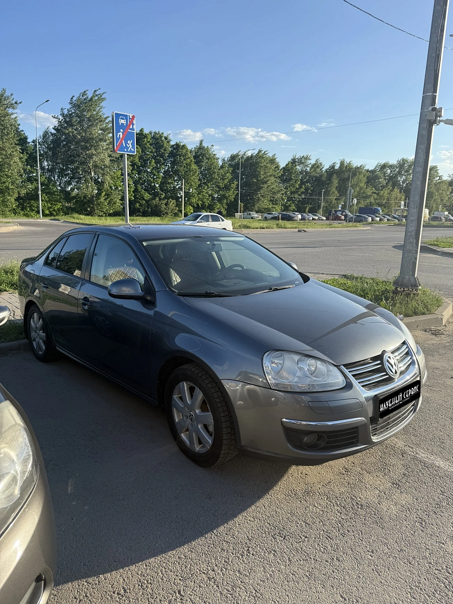 Volkswagen Jetta, 2010г., передний привод, механика