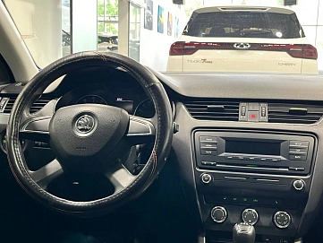 Skoda Octavia, 2014г, передний привод, робот