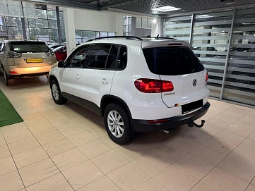 Volkswagen Tiguan, 2011г, полный привод, механика