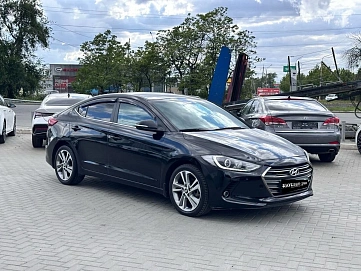 Hyundai Elantra, 2018г, передний привод, автомат