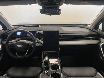 Geely Atlas, 2024г, передний привод, автомат