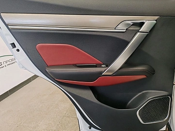 Geely Coolray, 2022г., передний привод, робот