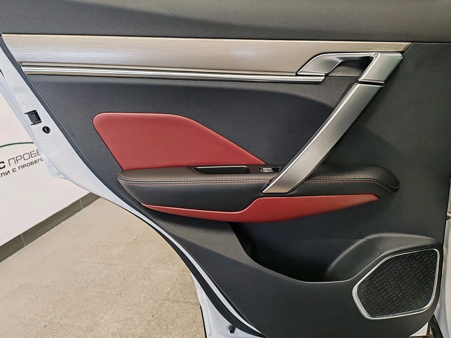 Geely Coolray, 2022г., передний привод, робот