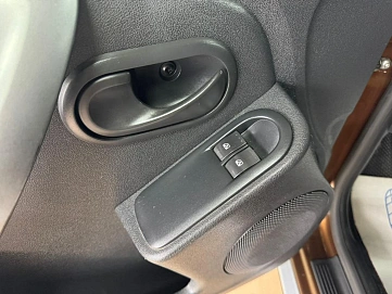 Renault Duster, 2012г, полный привод, механика
