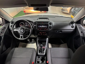 Volkswagen Tiguan, 2011г, полный привод, механика