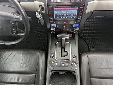 Volkswagen Touareg, 2009г, полный привод, автомат