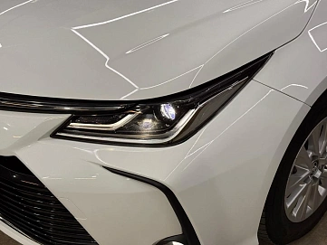 Toyota Corolla, 2022г, передний привод, вариатор