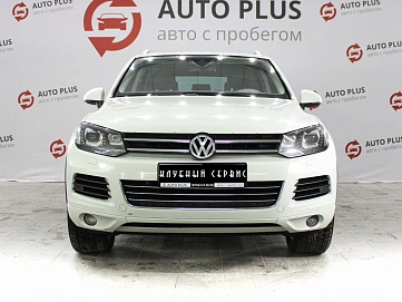 Volkswagen Touareg, 2013г, полный привод, автомат