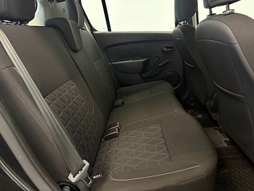 Renault Sandero, 2017г, передний привод, автомат