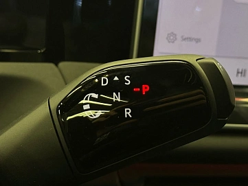 Volkswagen Tiguan, 2025г, полный привод, робот