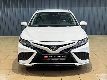 Toyota Camry, 2020г, передний привод, автомат