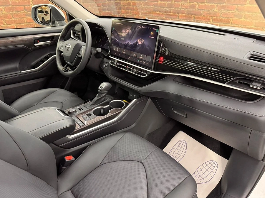 Toyota Highlander, 2026г., полный привод, автомат