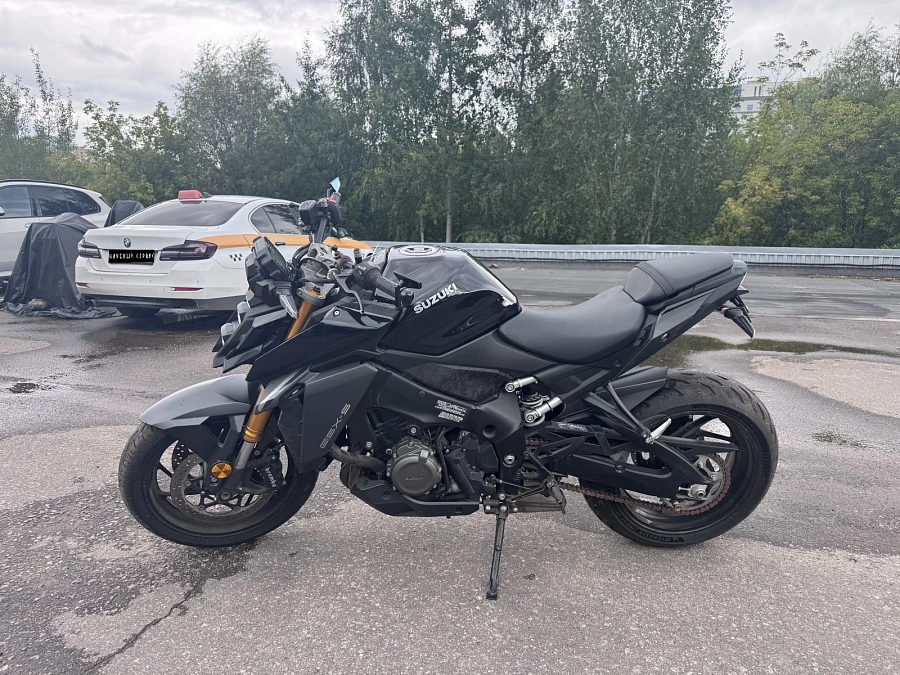 Suzuki GSX S 1000, 2023г.