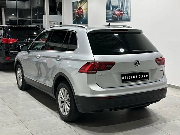 Volkswagen Tiguan, 2017г, полный привод, робот