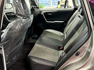 Toyota RAV4, 2025г, полный привод, вариатор