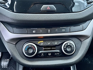 Lada (ВАЗ) Vesta, 2019г, передний привод, механика