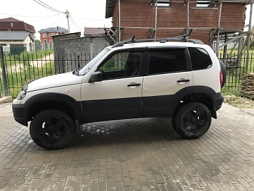 Chevrolet Niva, 2013г, полный привод, механика