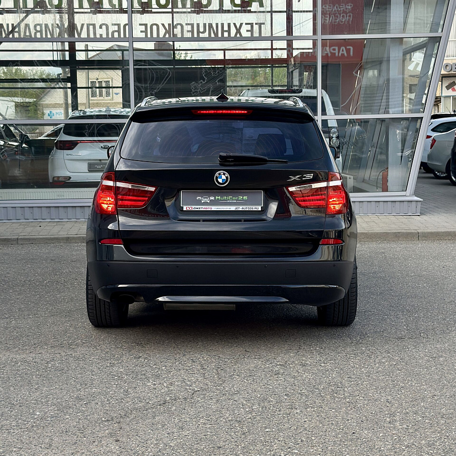 BMW , 2011г., передний привод, автомат