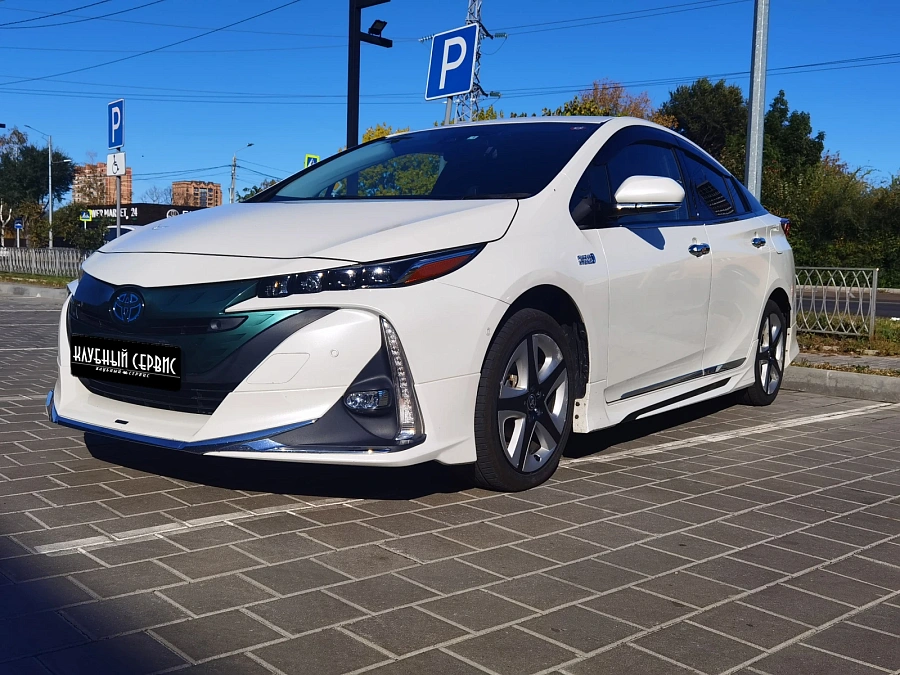Toyota Prius, 2019г., передний привод, автомат