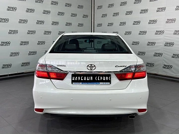 Toyota Camry, 2016г, передний привод, автомат