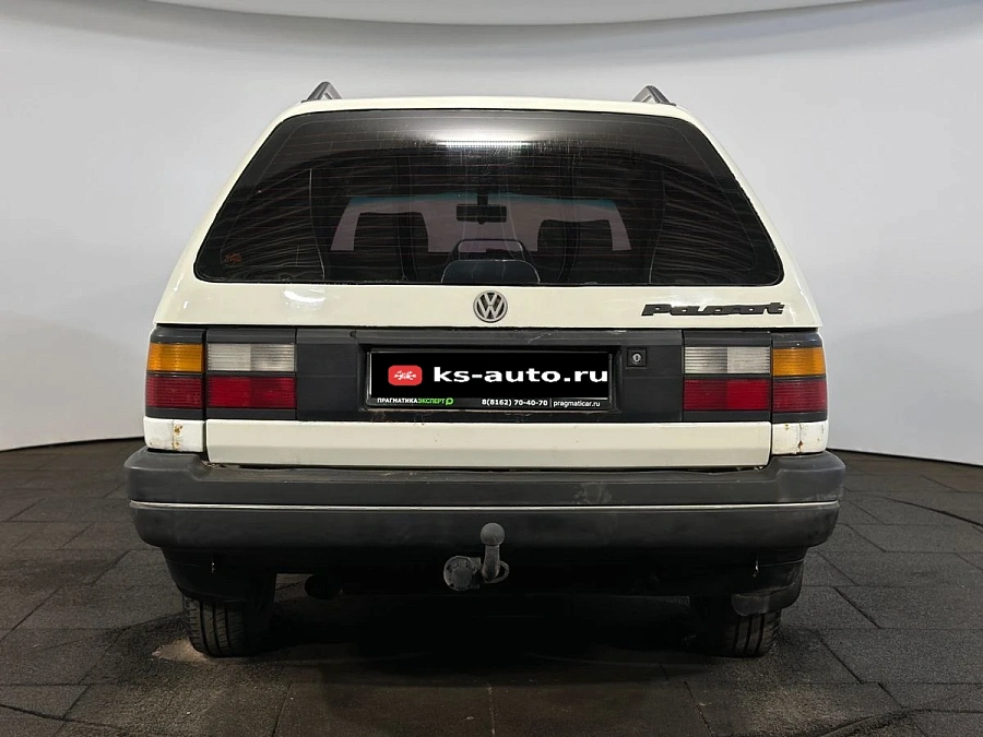 Volkswagen Passat, 1988г., передний привод, механика