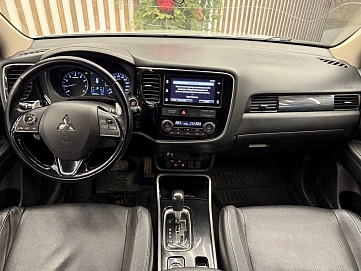 Mitsubishi Outlander, 2018г, полный привод, вариатор