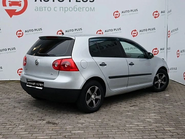 Volkswagen Golf, 2006г, передний привод, механика