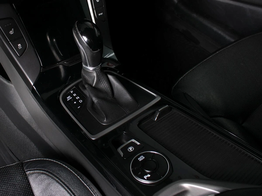 Hyundai i40, 2013г., передний привод, автомат