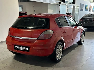 Opel Astra, 2006г, передний привод, механика