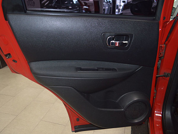 Nissan Qashqai, 2008г, передний привод, механика