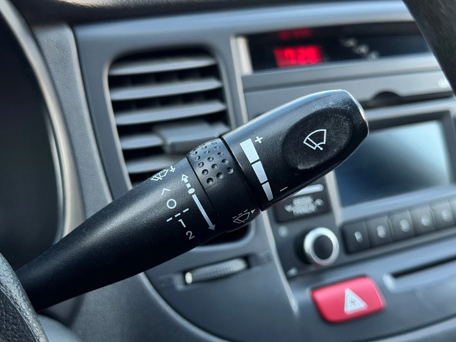 Kia Rio, 2010г., передний привод, механика