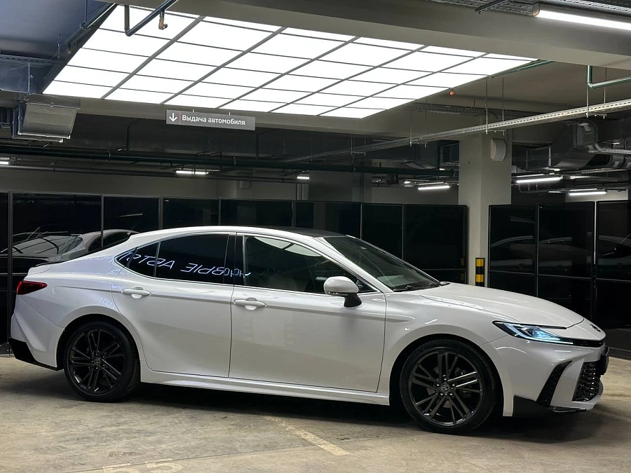 Toyota Camry, 2024г., передний привод, вариатор