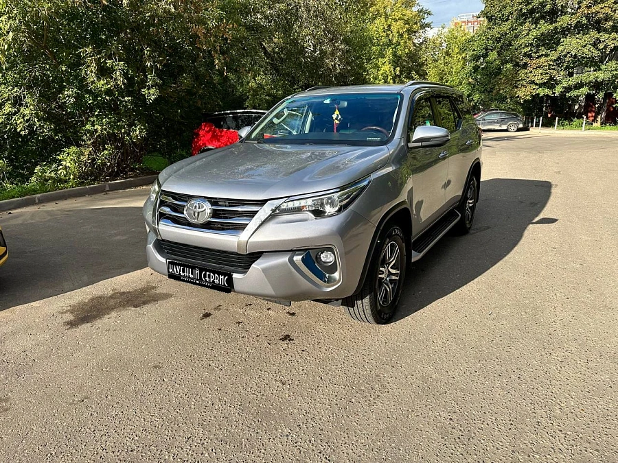 Toyota Fortuner, 2018г., полный привод, автомат
