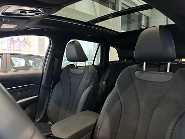 Geely Monjaro, 2024г, полный привод, автомат