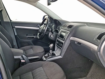 Skoda Octavia, 2011г, передний привод, механика