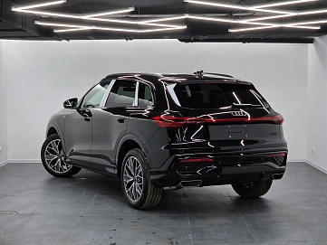 Audi Q5, 2025г, полный привод, робот
