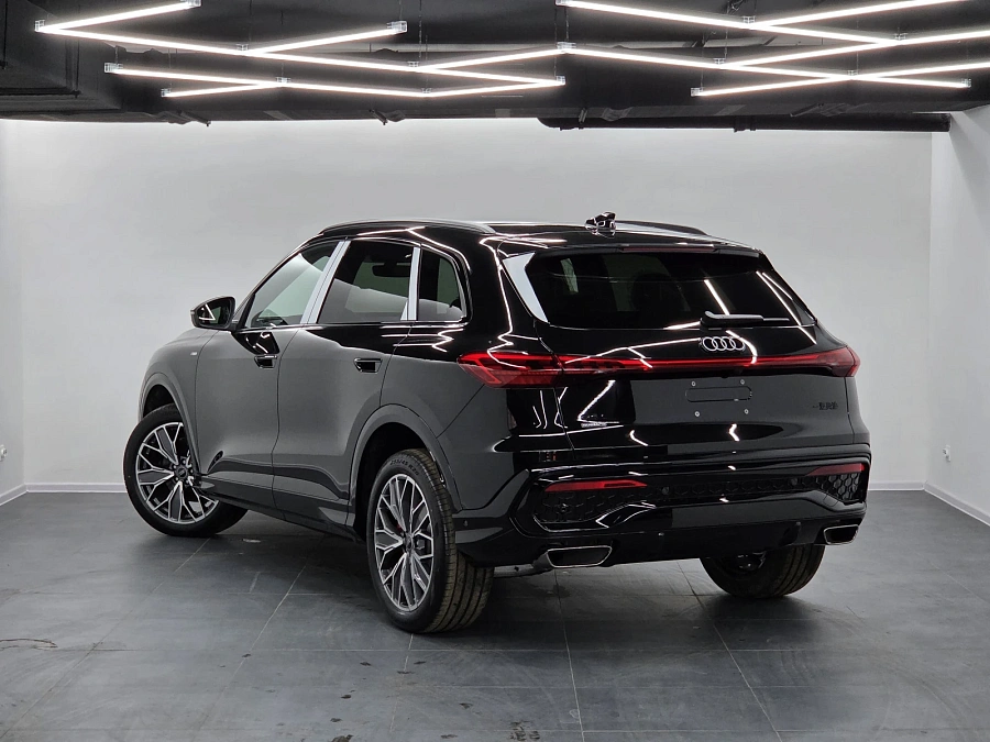 Audi Q5, 2026г., полный привод, робот