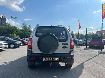 Chevrolet Niva, 2015г, передний привод, механика