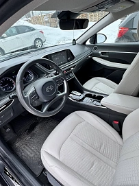 Hyundai Sonata, 2020г, передний привод, автомат