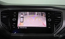 Volkswagen T-Roc, 2022г., передний привод, робот