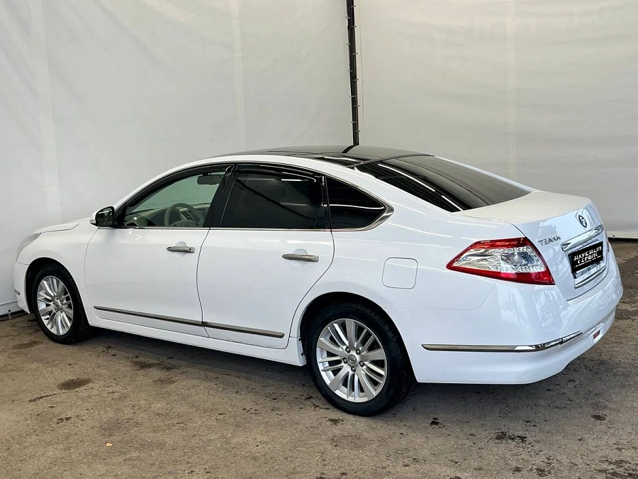 Nissan Teana, 2013г., передний привод, вариатор