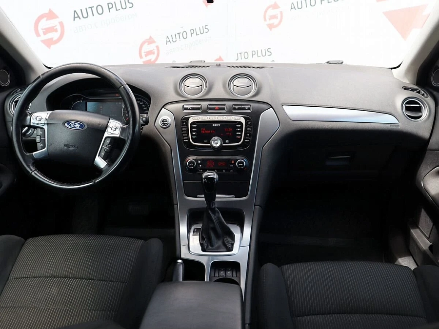 Ford Mondeo, 2013г., передний привод, робот