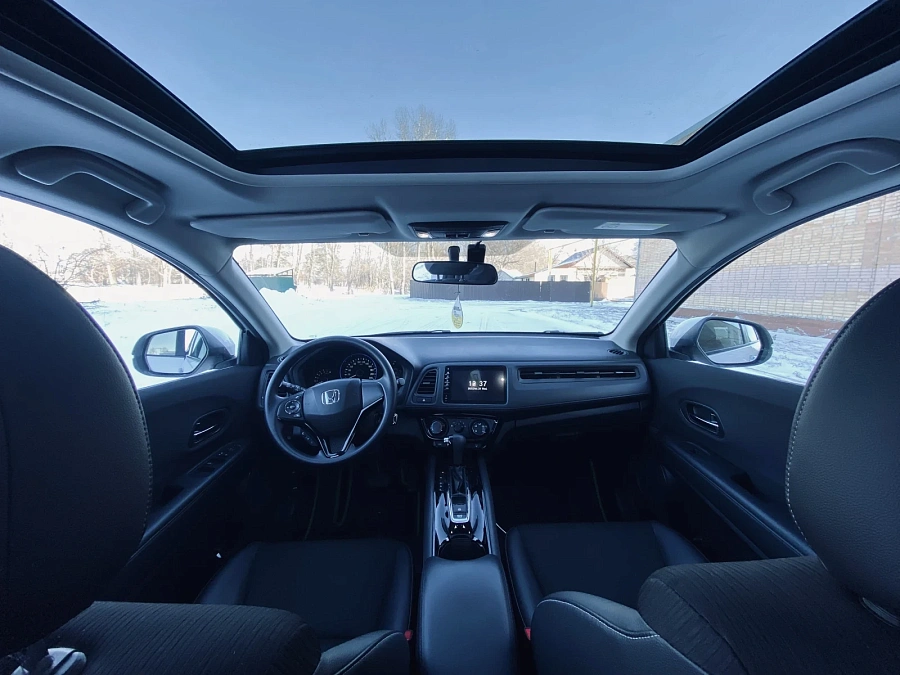 Honda Vezel, 2021г., передний привод, вариатор