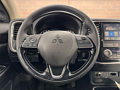 Mitsubishi Outlander, 2022г., передний привод, вариатор