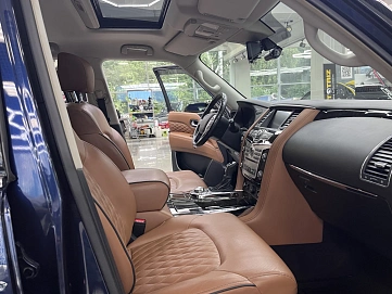 Infiniti QX80, 2019г, полный привод, автомат
