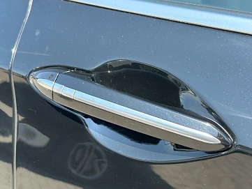 Hyundai Genesis, 2016г, задний привод, автомат