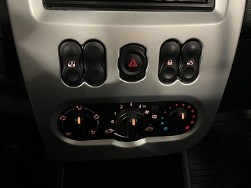 Renault Logan, 2013г, передний привод, механика