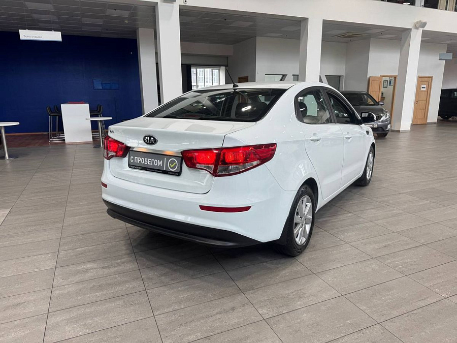 Kia Rio, 2015г., передний привод, механика