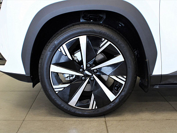 Geely Atlas, 2024г, передний привод, автомат