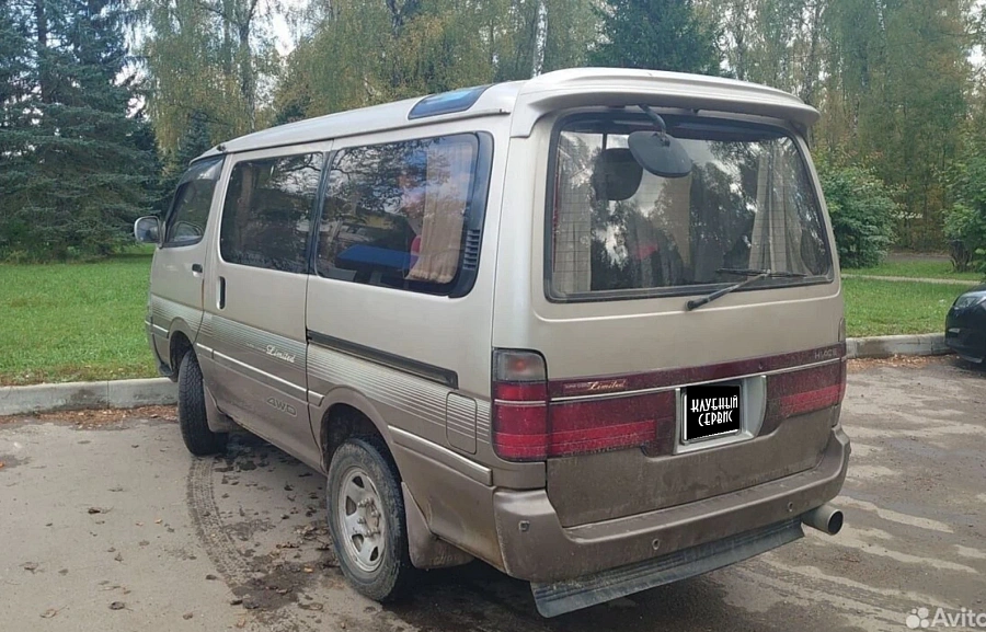 Toyota HiAce, г., полный привод, автомат